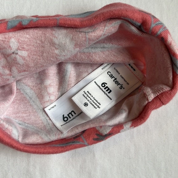 Carter's Baby Girl's Footed Pajamas and Matching Cap Sleep & Play Set 6 Months - Picture 7 of 7